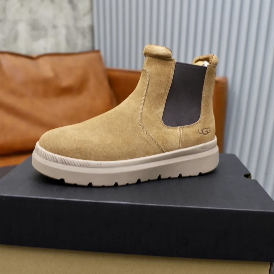 Ex-factory price: 540💰Thick wool imported from Australia Brand: UGG genuine purchase Size: 39-44 (45 customized) Grade: Official website 1:1 Material: First layer of genuine leather waterproof and antifreeze upper Real wool lining Original non-slip and wear-resistant outsole Style category: Men's casual shoes Trendy style Comfortable on the feet Color: Official website color synchronization